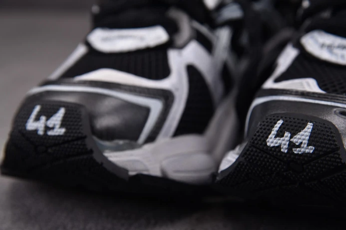 HighQuality Ba*len*cia*ga runner 2195