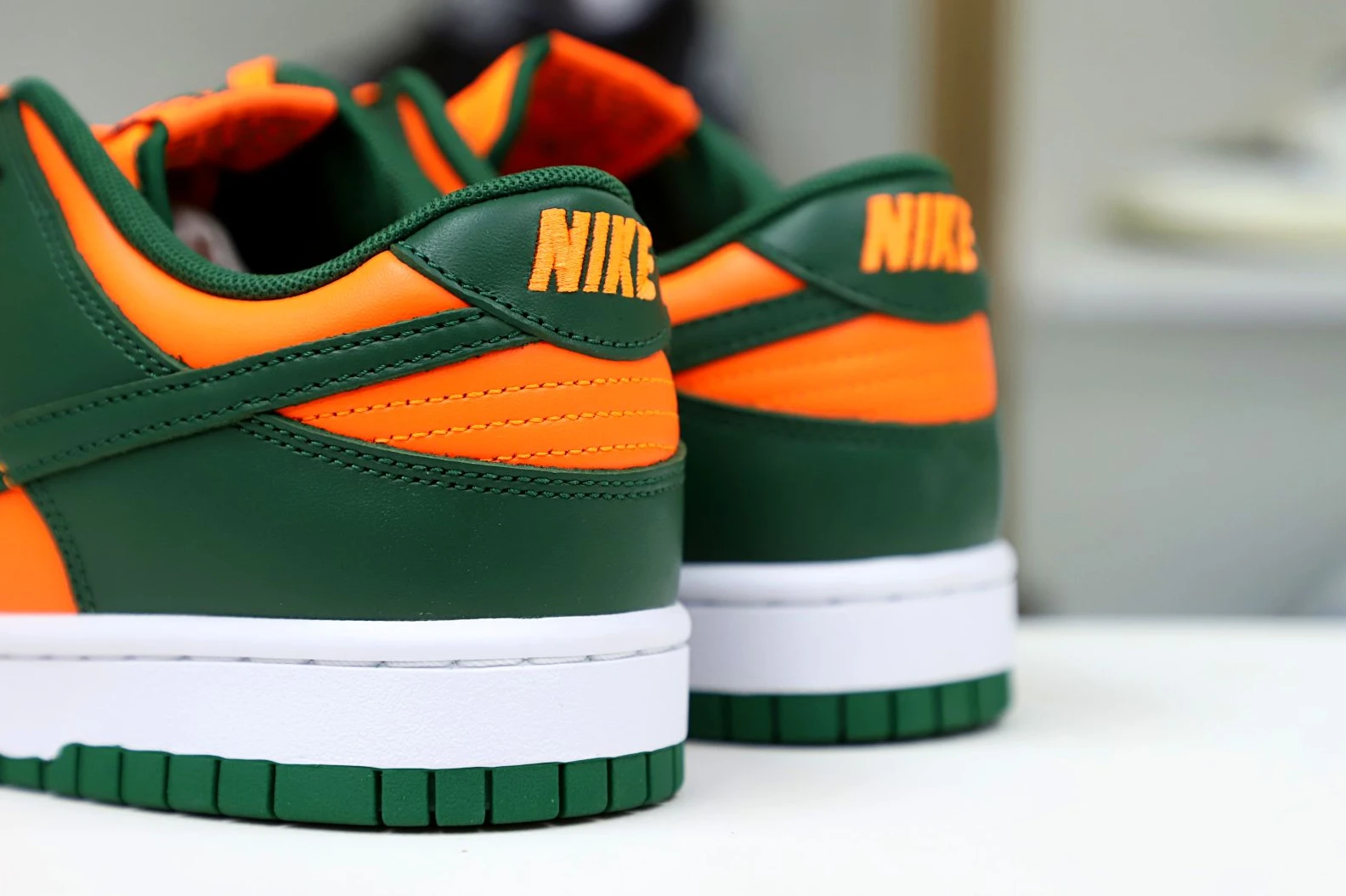 HighQuality Kimikick NIKE DUNK RETRO MINAMI HURRICANES 3526