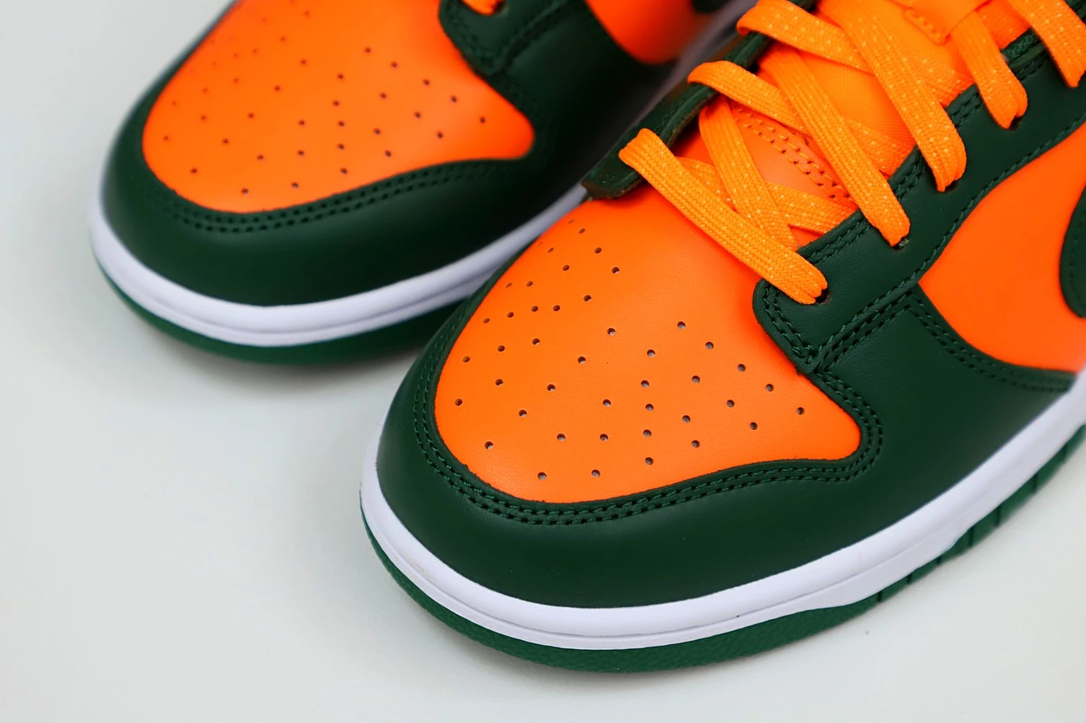 HighQuality Kimikick NIKE DUNK RETRO MINAMI HURRICANES 3526