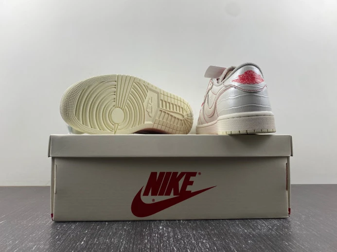HighQuality Travis Scott x Air Jordan 1 Low OG DM7866- 523