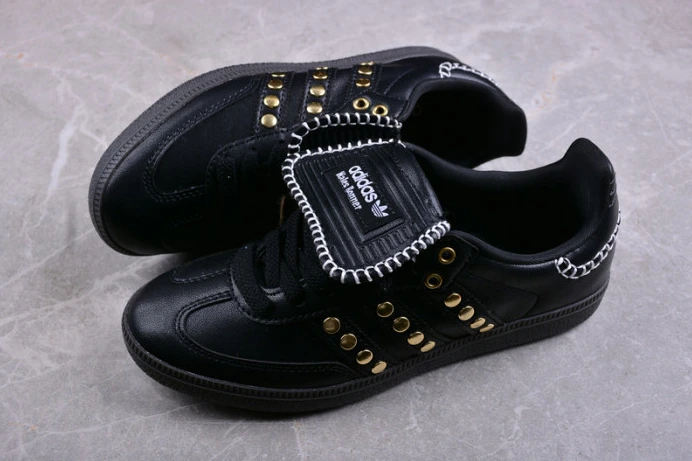 HighQuality ad*s samba wales bonner studded pack black ig 289
