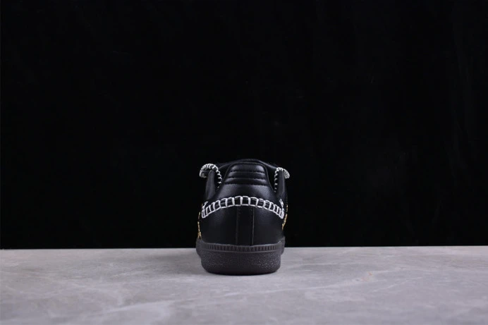 HighQuality ad*s samba wales bonner studded pack black ig 289