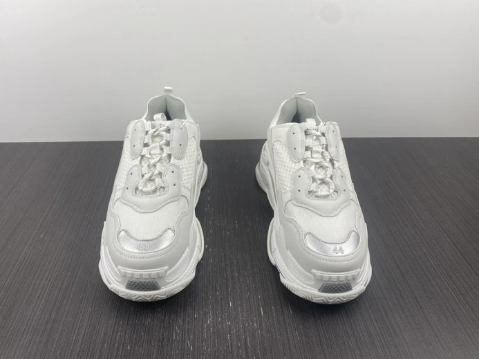 HighQuality triples trainer sneakers 2272