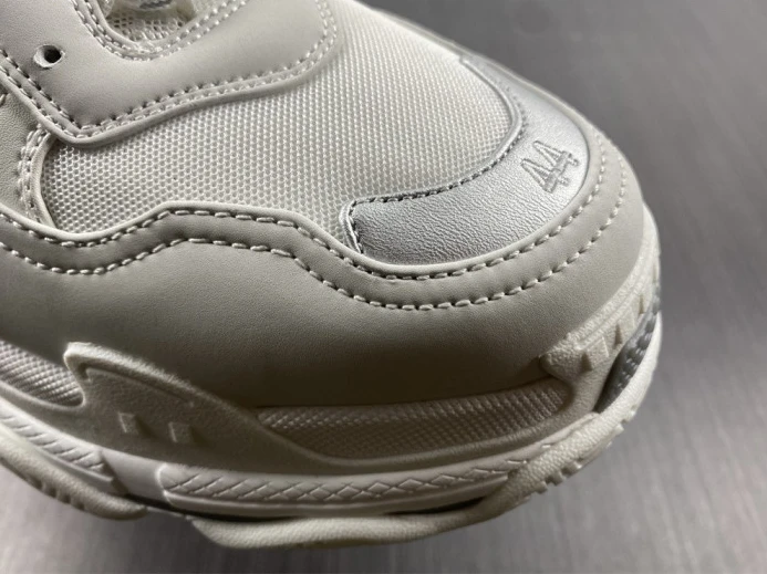 HighQuality triples trainer sneakers 2272