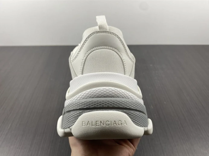 HighQuality triples trainer sneakers 2272