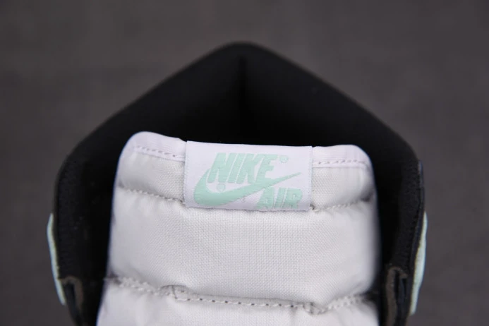 Jordan 1 Retro High Igloo 861428- StreetReady 818
