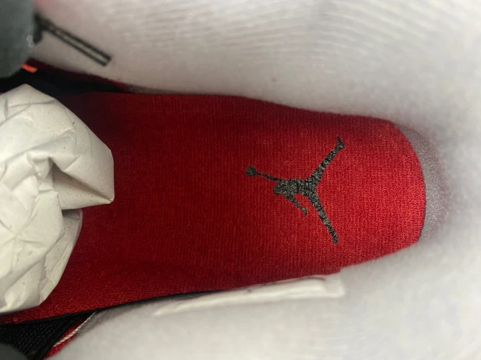 Jordan 4 Retro Toro Bravo 308497- UrbanStyle 1034