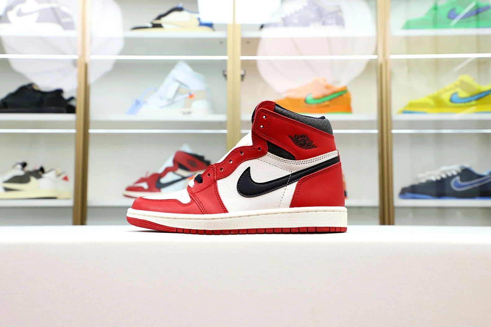 Kimikick AIR JORDAN 1 REIMAGINED LOST AND FOUND “CHICAGO” UrbanStyle 2022