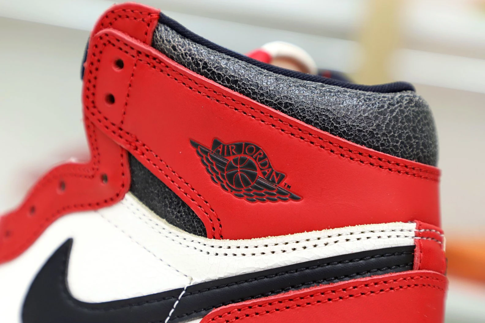 Kimikick AIR JORDAN 1 REIMAGINED LOST AND FOUND “CHICAGO” UrbanStyle 2022