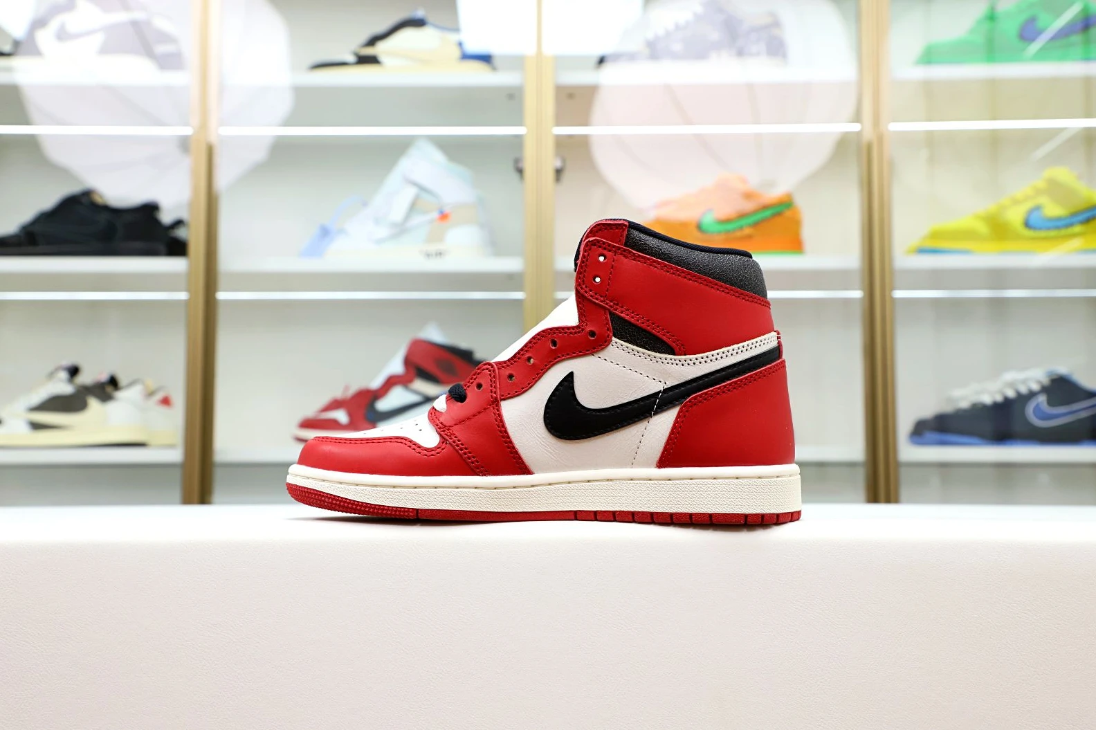 Kimikick AIR JORDAN 1 REIMAGINED LOST AND FOUND “CHICAGO” UrbanStyle 2022