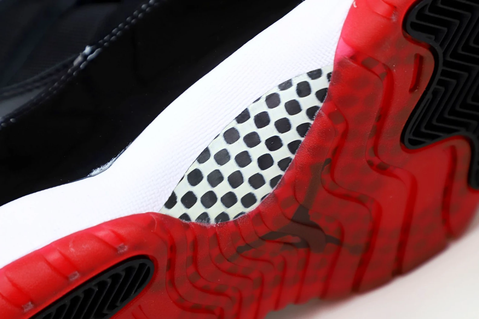 Kimikick AIR JORDAN 11 RETRO 'BRED' Popular 1967