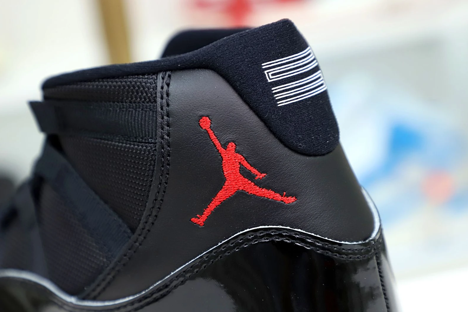 Kimikick AIR JORDAN 11 RETRO 'BRED' Popular 1967
