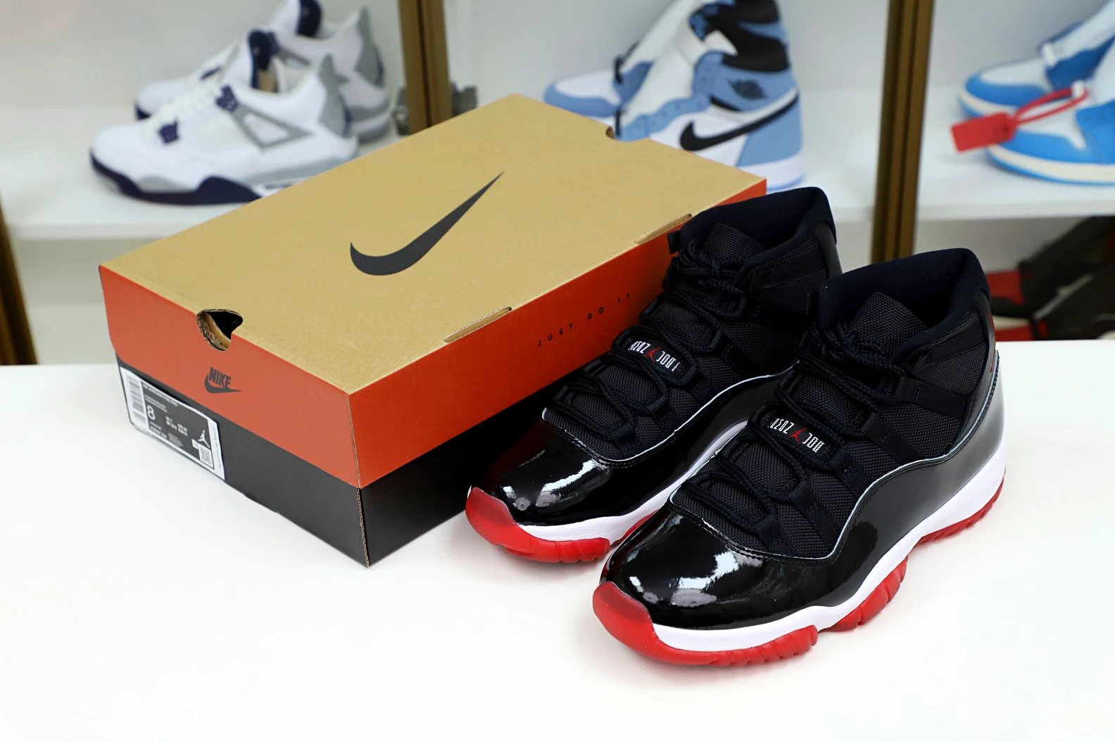Kimikick AIR JORDAN 11 RETRO 'BRED' Popular 1967