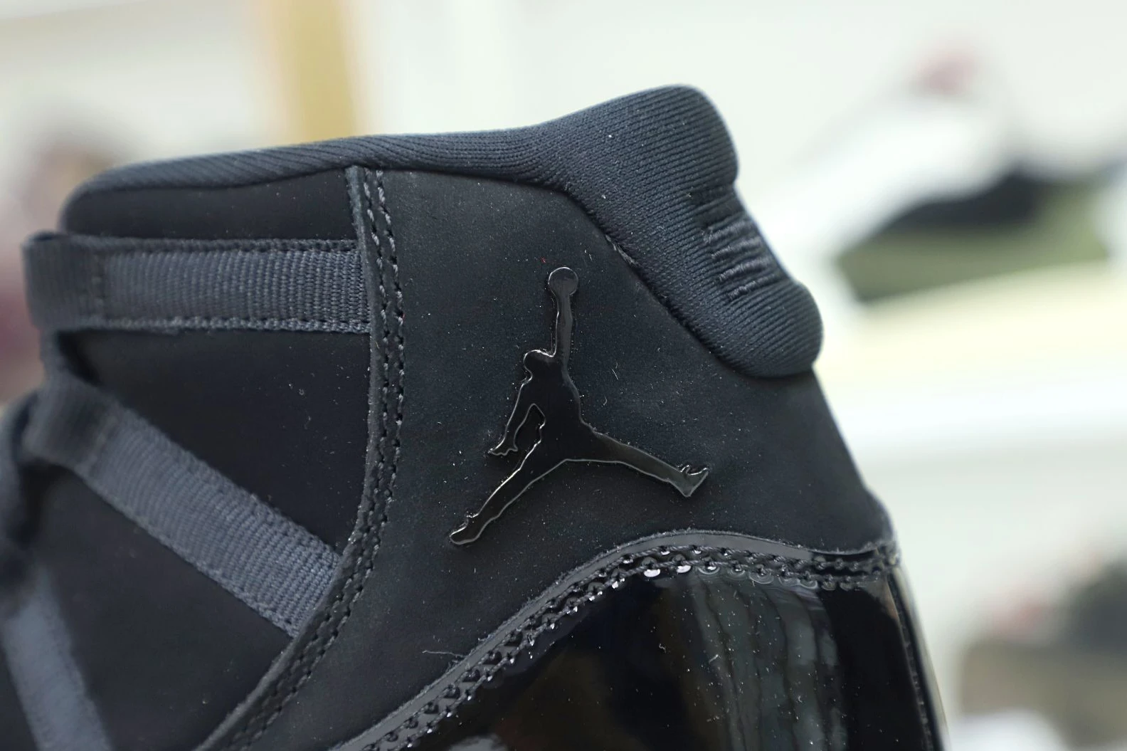 Kimikick AIR JORDAN 11 RETRO 'CAP AND GOWN' Comfortable 1966