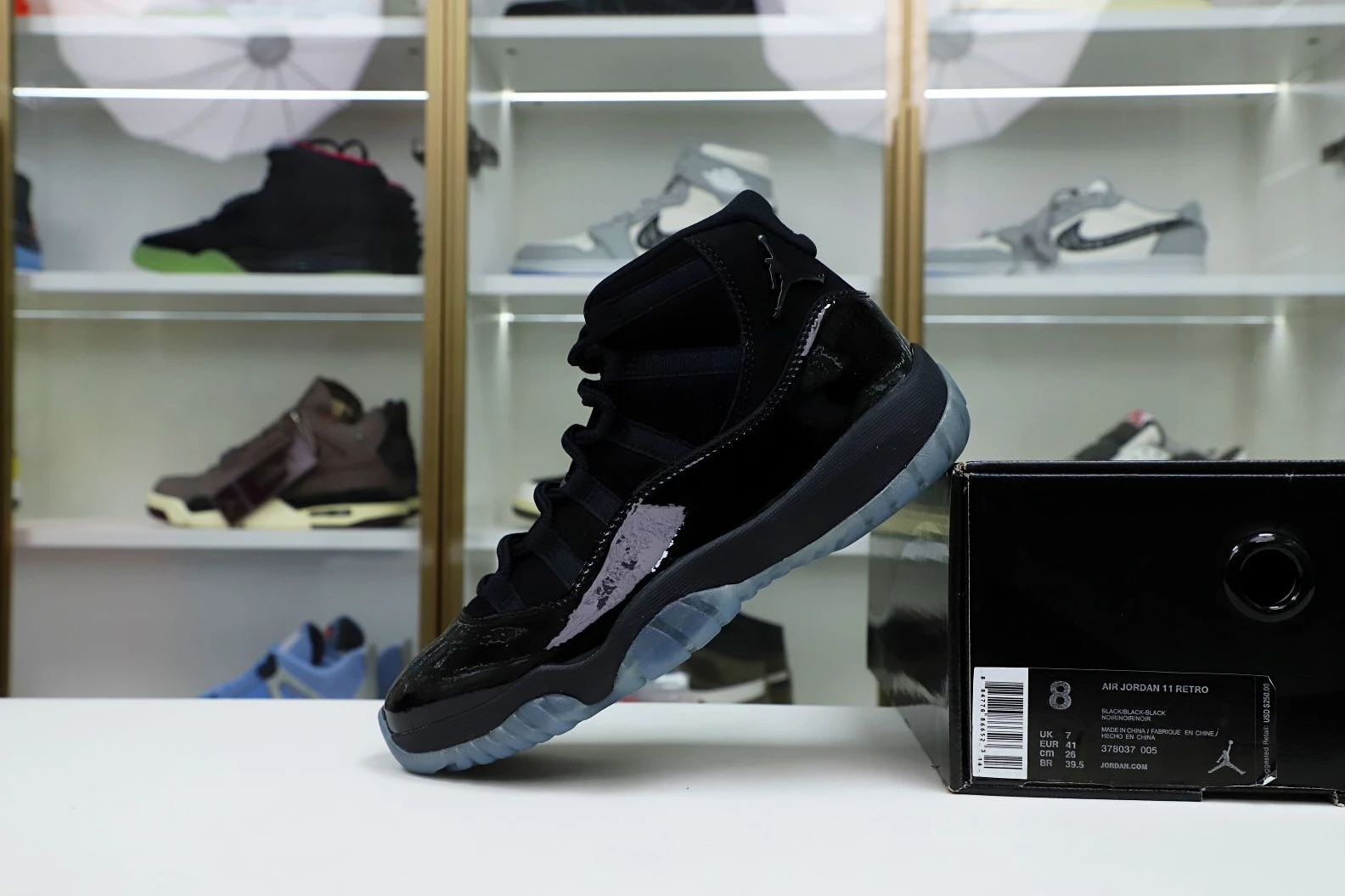 Kimikick AIR JORDAN 11 RETRO 'CAP AND GOWN' Comfortable 1966