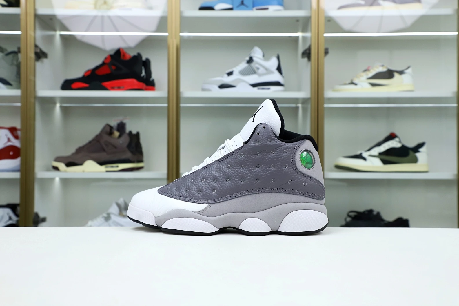 Kimikick AIR JORDAN 13 RETRO 'ATMOSPHERE GREY' -414571- Trendy 1929