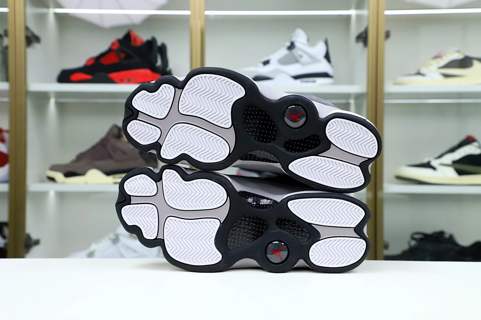 Kimikick AIR JORDAN 13 RETRO 'ATMOSPHERE GREY' -414571- Trendy 1929