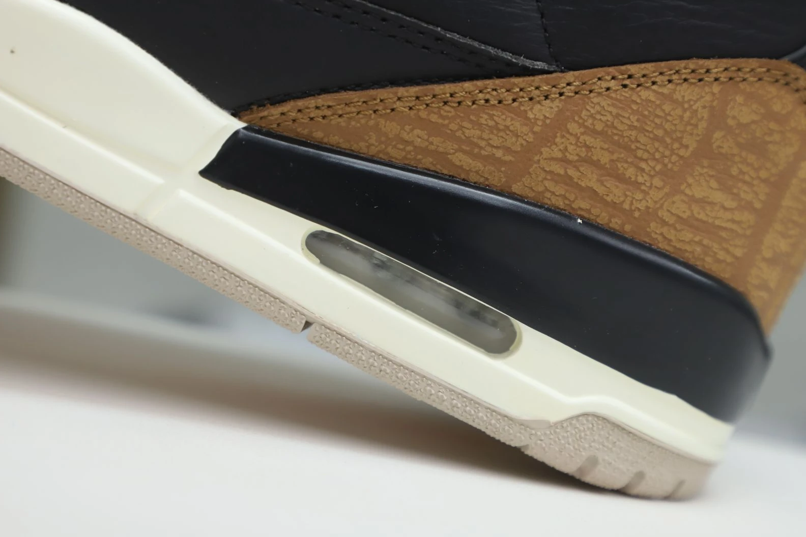 Kimikick AIR JORDAN 3 DESERT CEMENT CT SmartChoice 1984