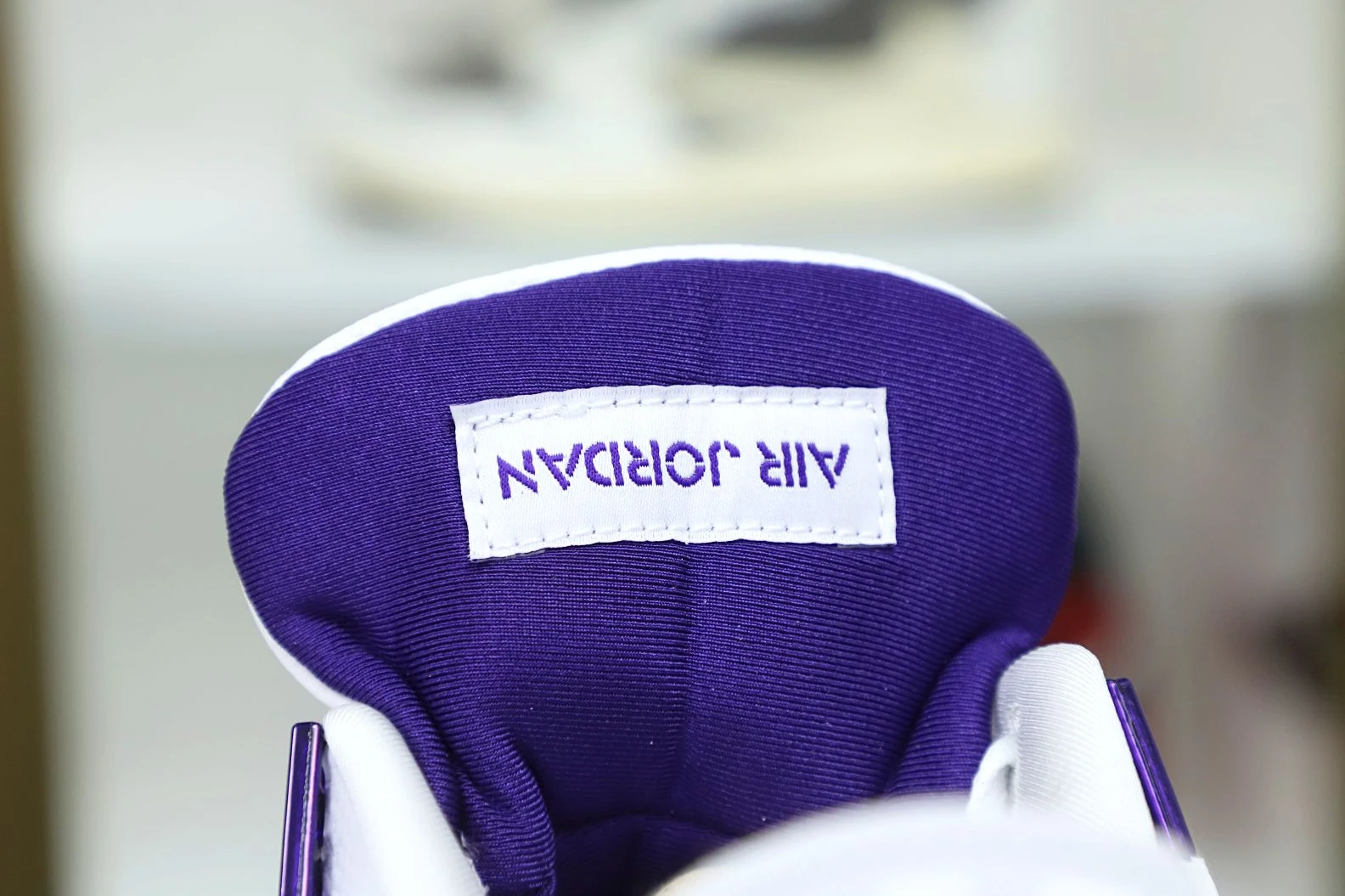 Kimikick AIR JORDAN 4 PURPLE METALLIC Affordable 1977