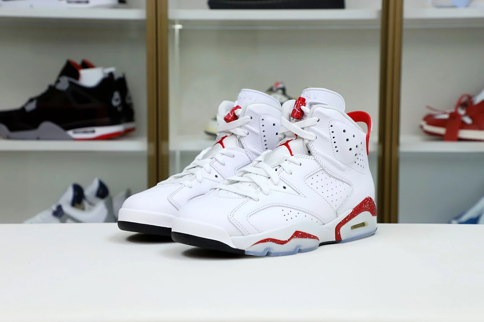 Kimikick AIR JORDAN 6 RED OREO AllSeason 1976