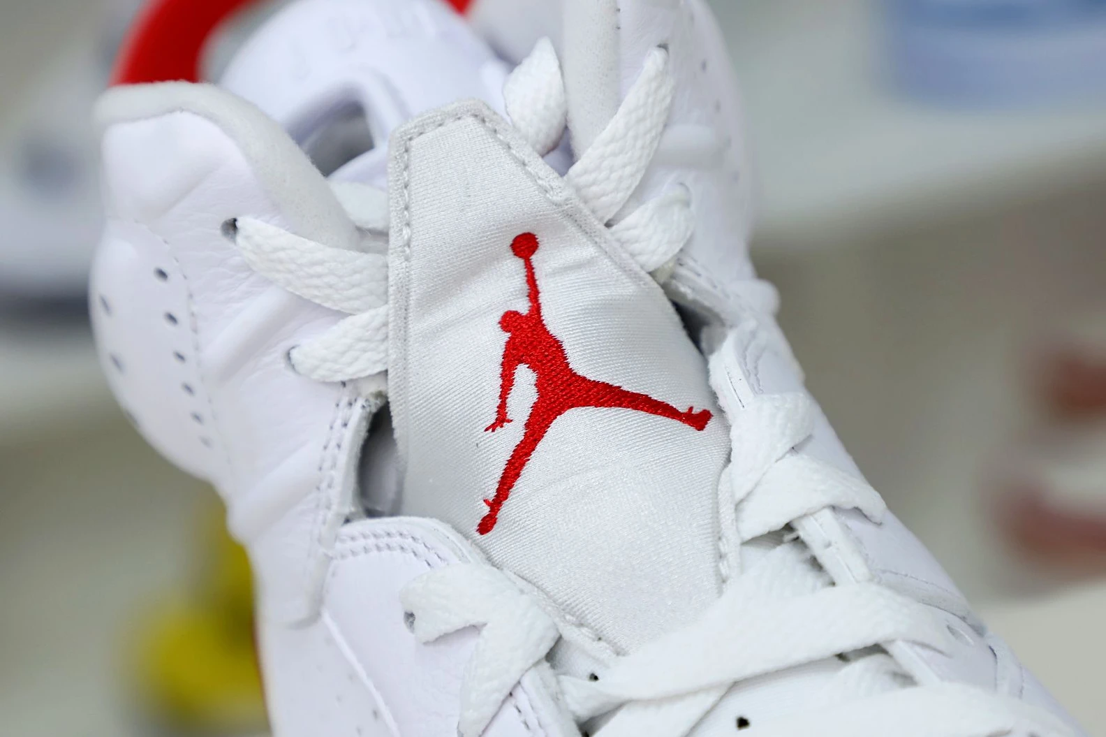 Kimikick AIR JORDAN 6 RED OREO AllSeason 1976