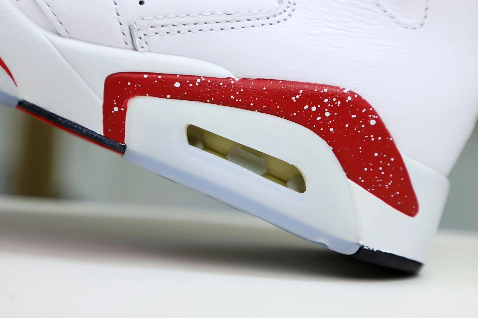 Kimikick AIR JORDAN 6 RED OREO AllSeason 1976