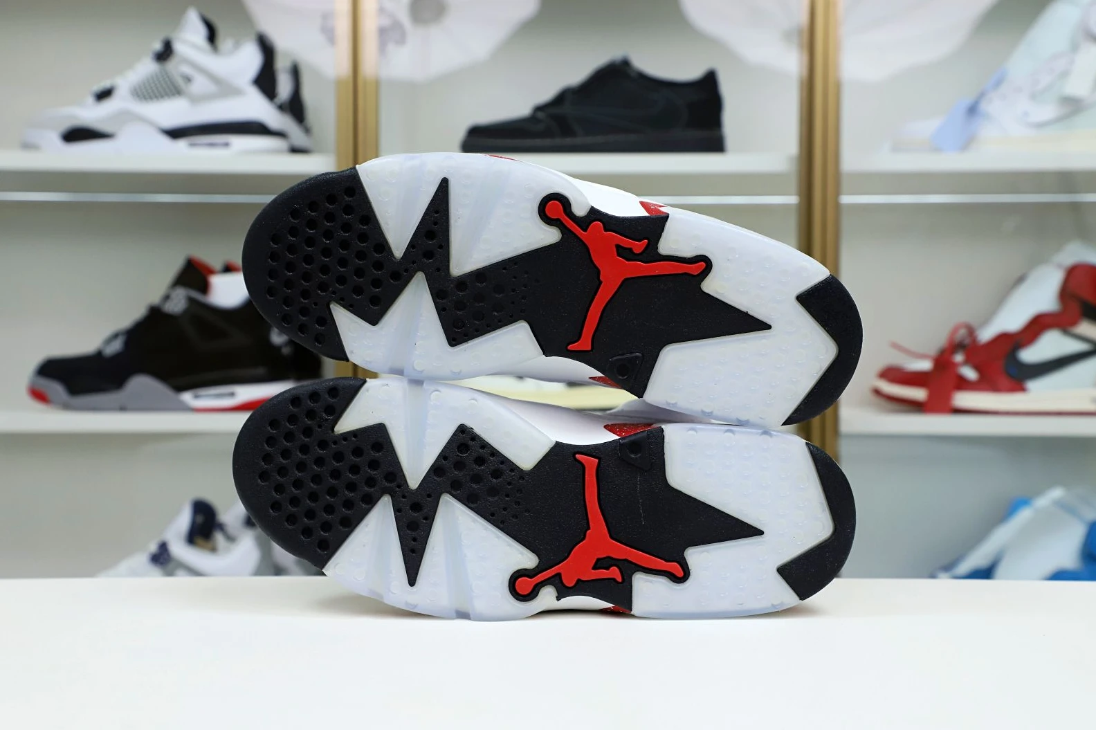 Kimikick AIR JORDAN 6 RED OREO AllSeason 1976