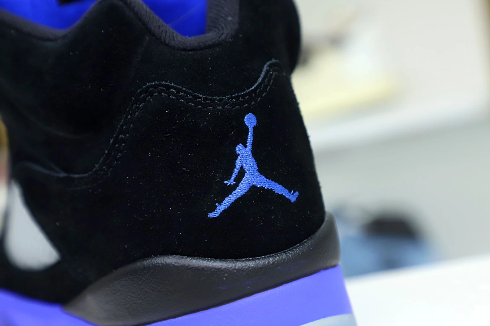 Kimikick AIR JORDAN AIR JORDAN 5 RETRO 'RACER BLUE' SportInspired 1971