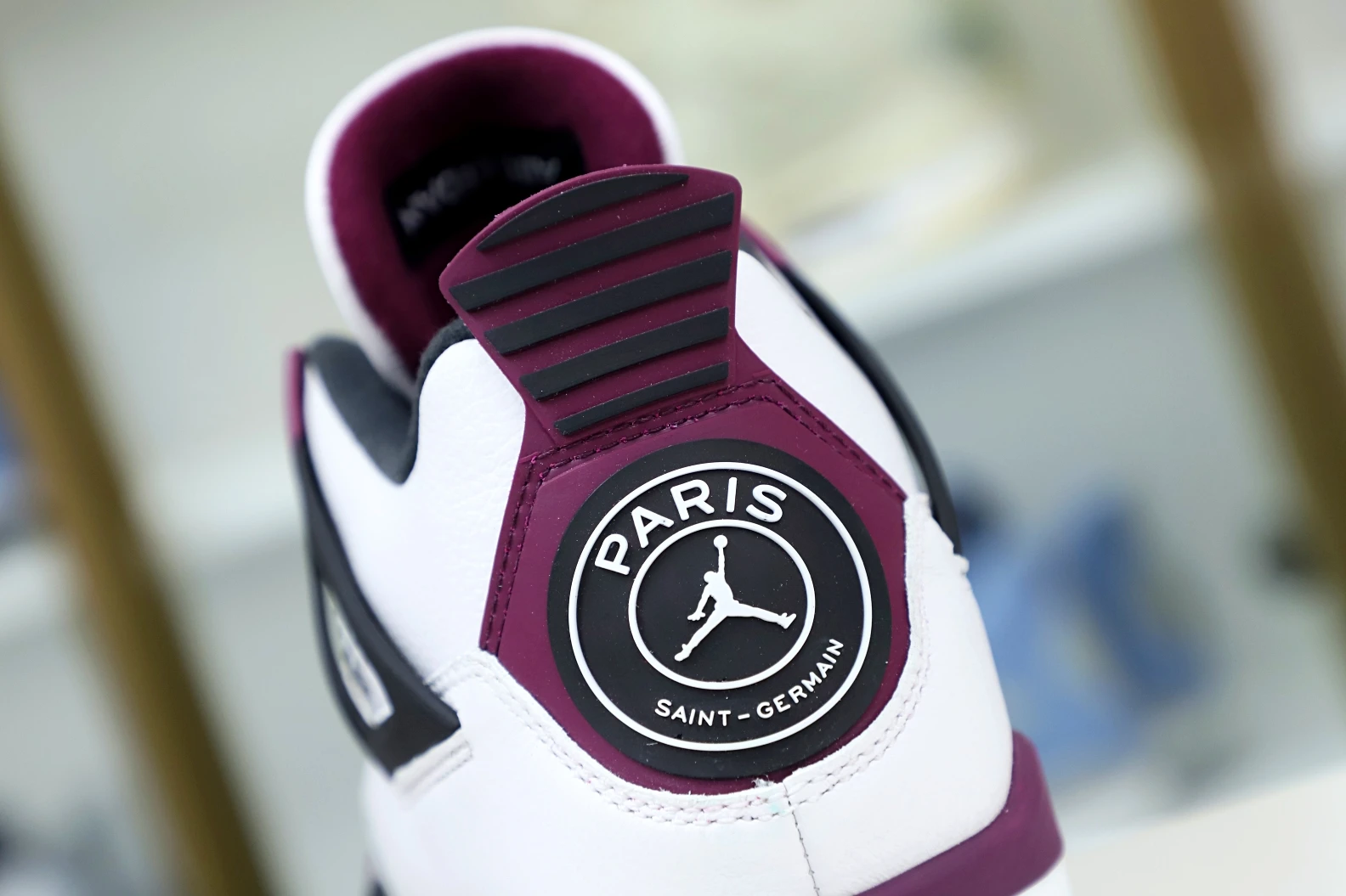 Kimikick AIR JORDAN PARIS SAINT-GERMAIN X AIR JORDAN 4 RETRO 'BORDEAUX' GoAnywhere 1956
