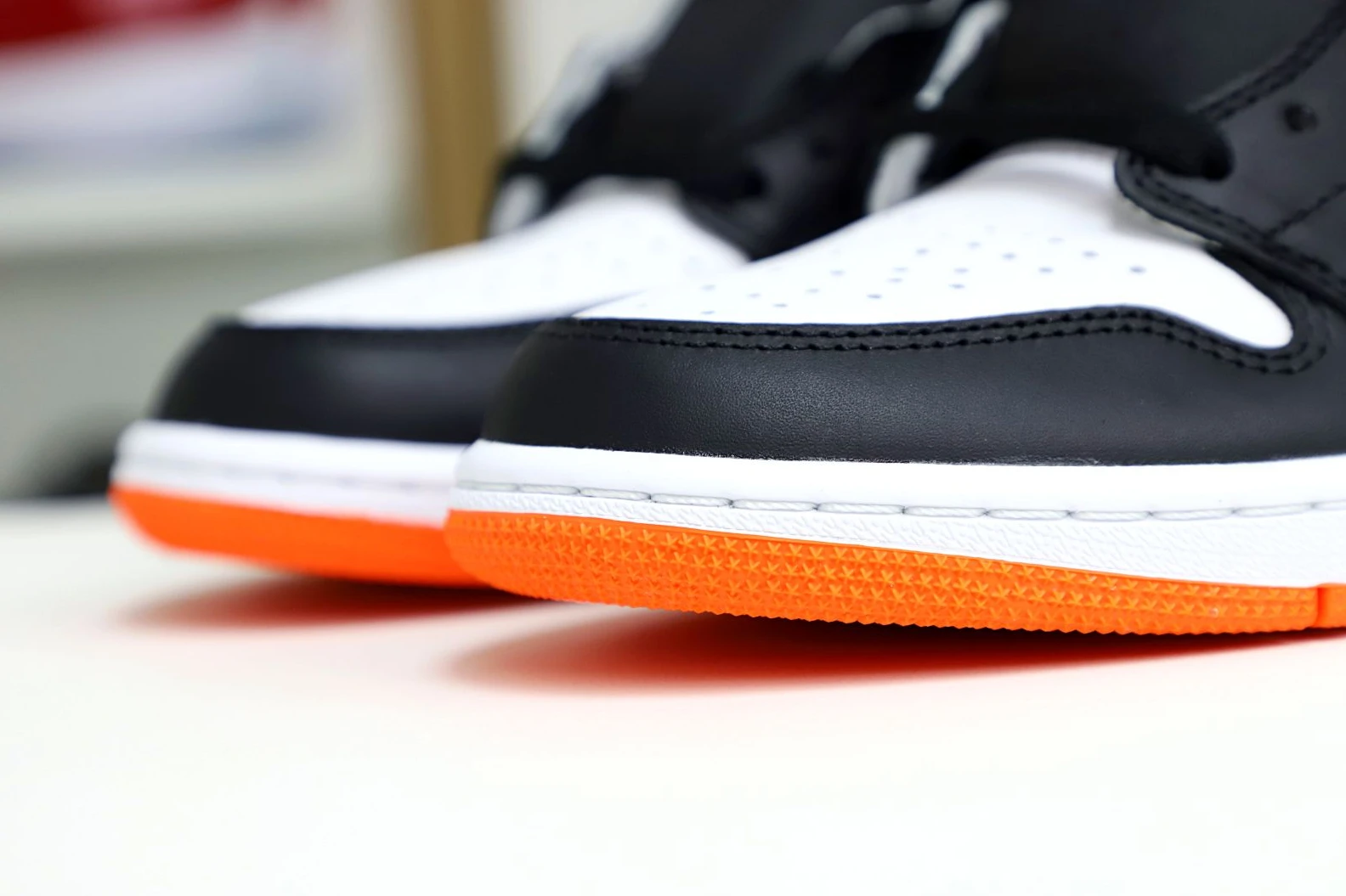 Kimikick Air Jordan 1 Retro High OG Electro Orange' Trendy 1972