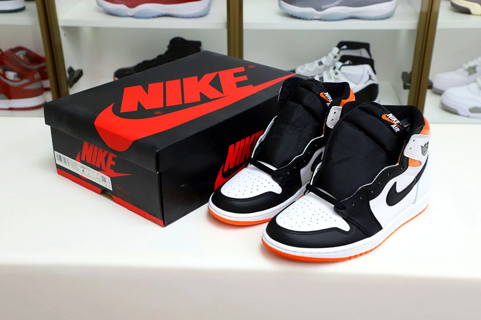Kimikick Air Jordan 1 Retro High OG Electro Orange' Trendy 1972