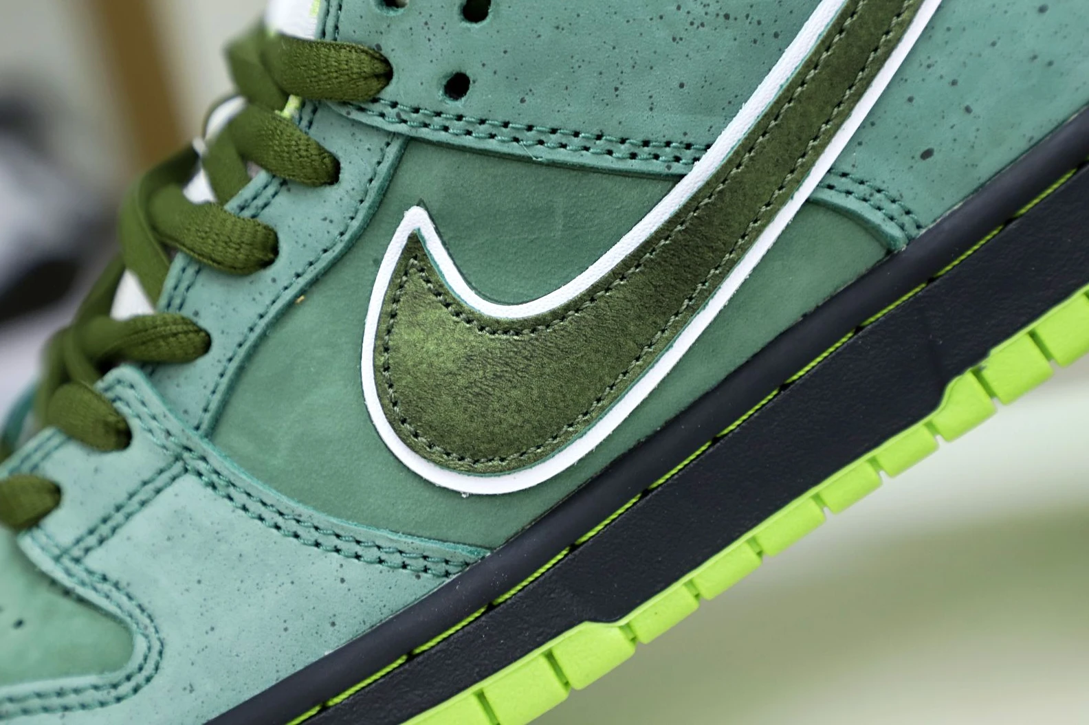 Kimikick Concepts x Nike SB Dunk Low Green Lobster NewStyle 3480