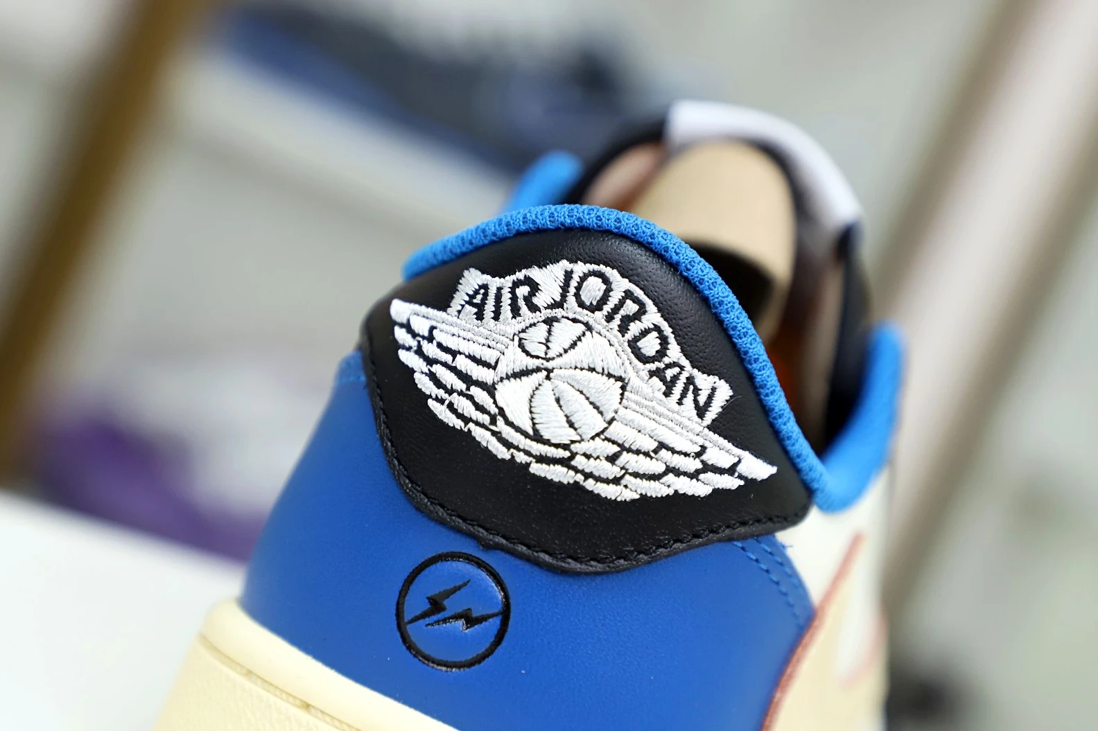 Kimikick FRAGMENT DESIGN X TRAVIS SCOTT X AIR JORDAN 1 LOW GoodFit 1938