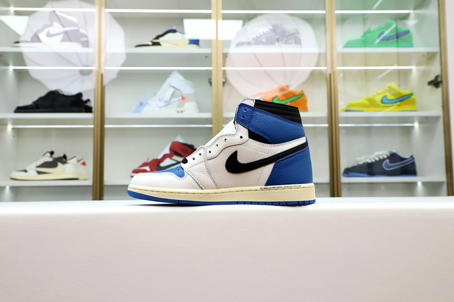 Kimikick FRAGMENT DESIGN X TRAVIS SCOTT X AIR JORDAN 1 RETRO HIGH WellDesigned 1935