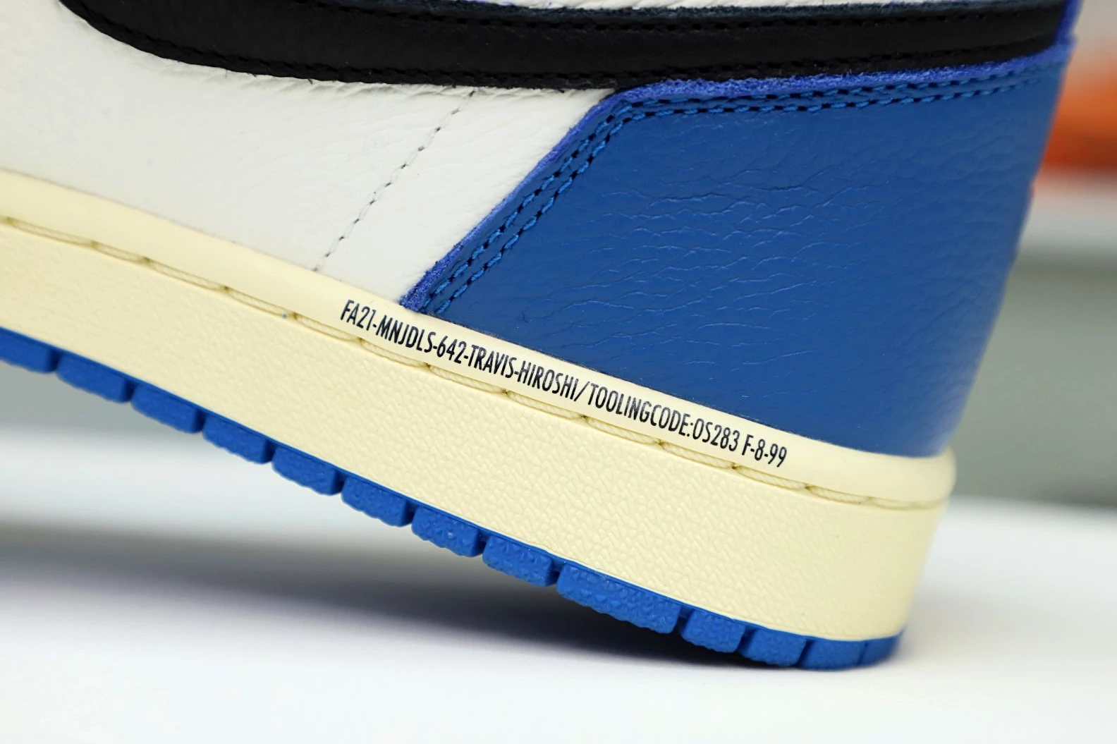 Kimikick FRAGMENT DESIGN X TRAVIS SCOTT X AIR JORDAN 1 RETRO HIGH WellDesigned 1935