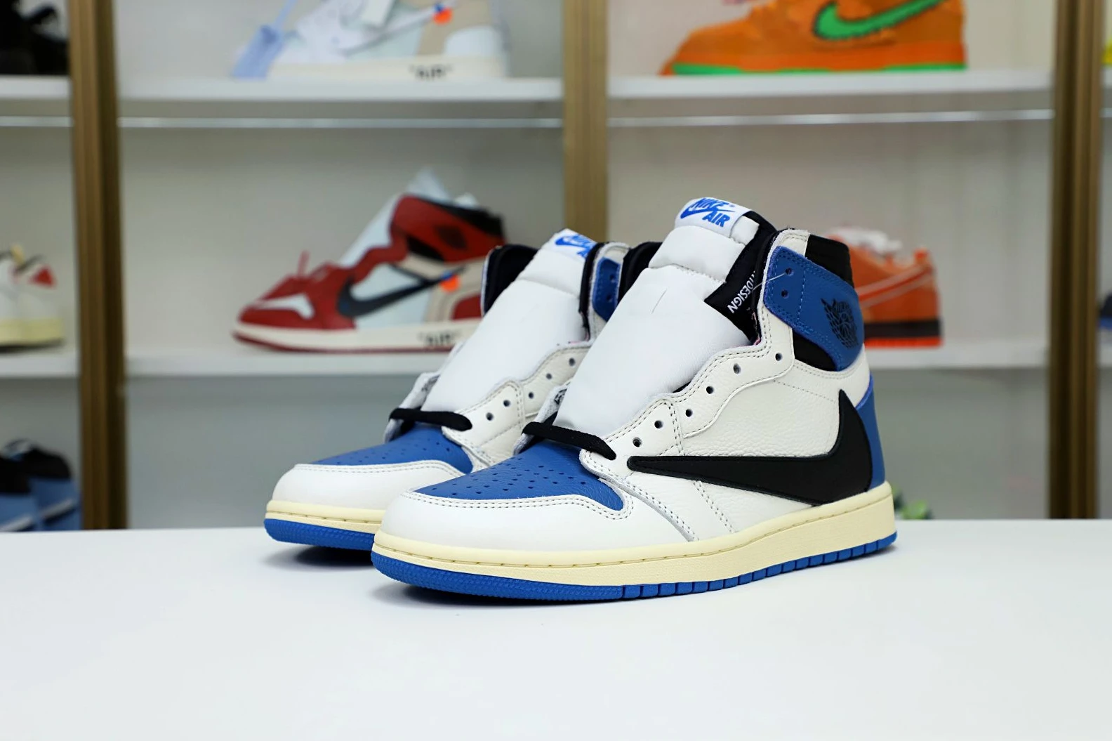 Kimikick FRAGMENT DESIGN X TRAVIS SCOTT X AIR JORDAN 1 RETRO HIGH WellDesigned 1935