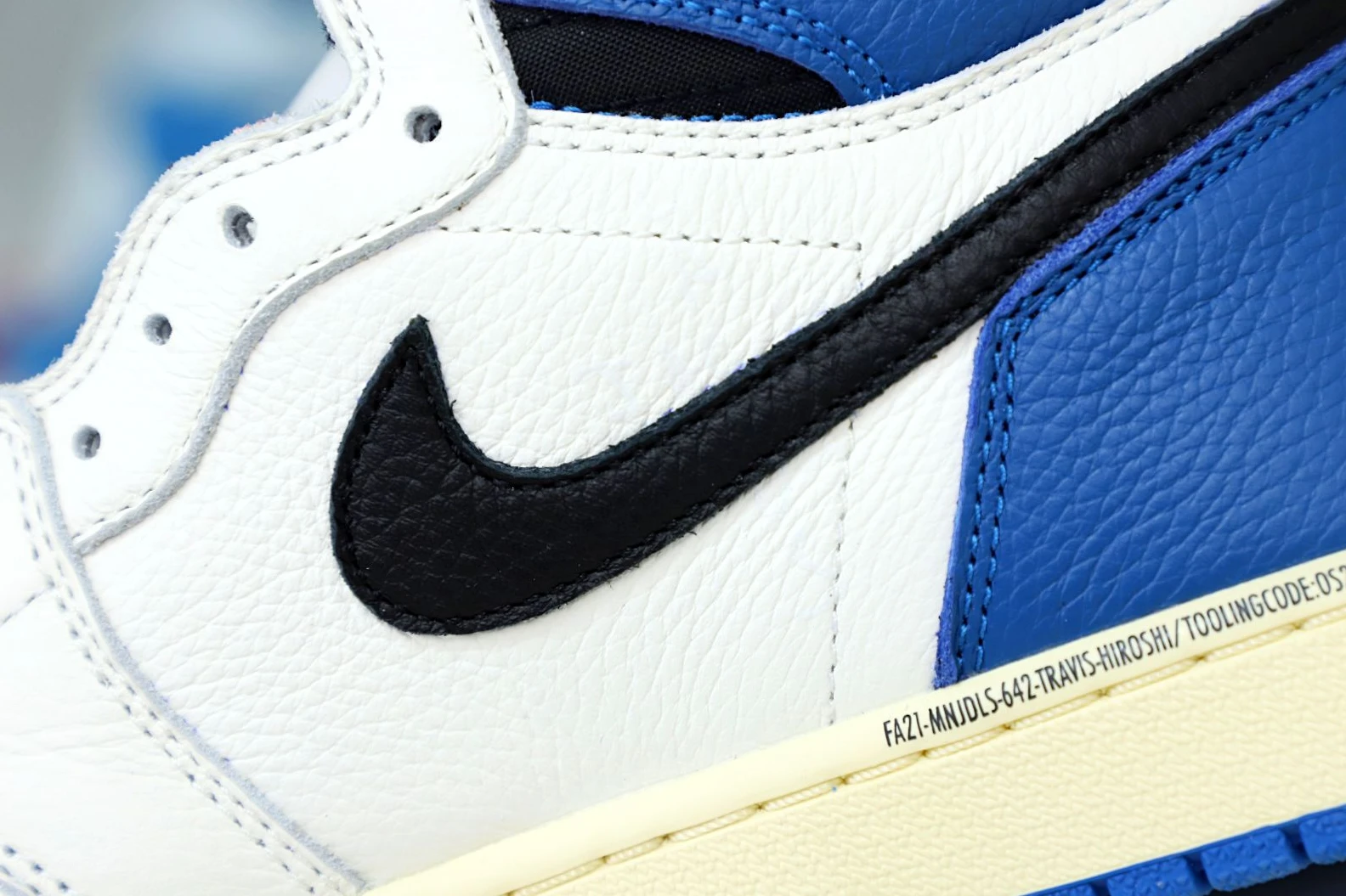 Kimikick FRAGMENT DESIGN X TRAVIS SCOTT X AIR JORDAN 1 RETRO HIGH WellDesigned 1935