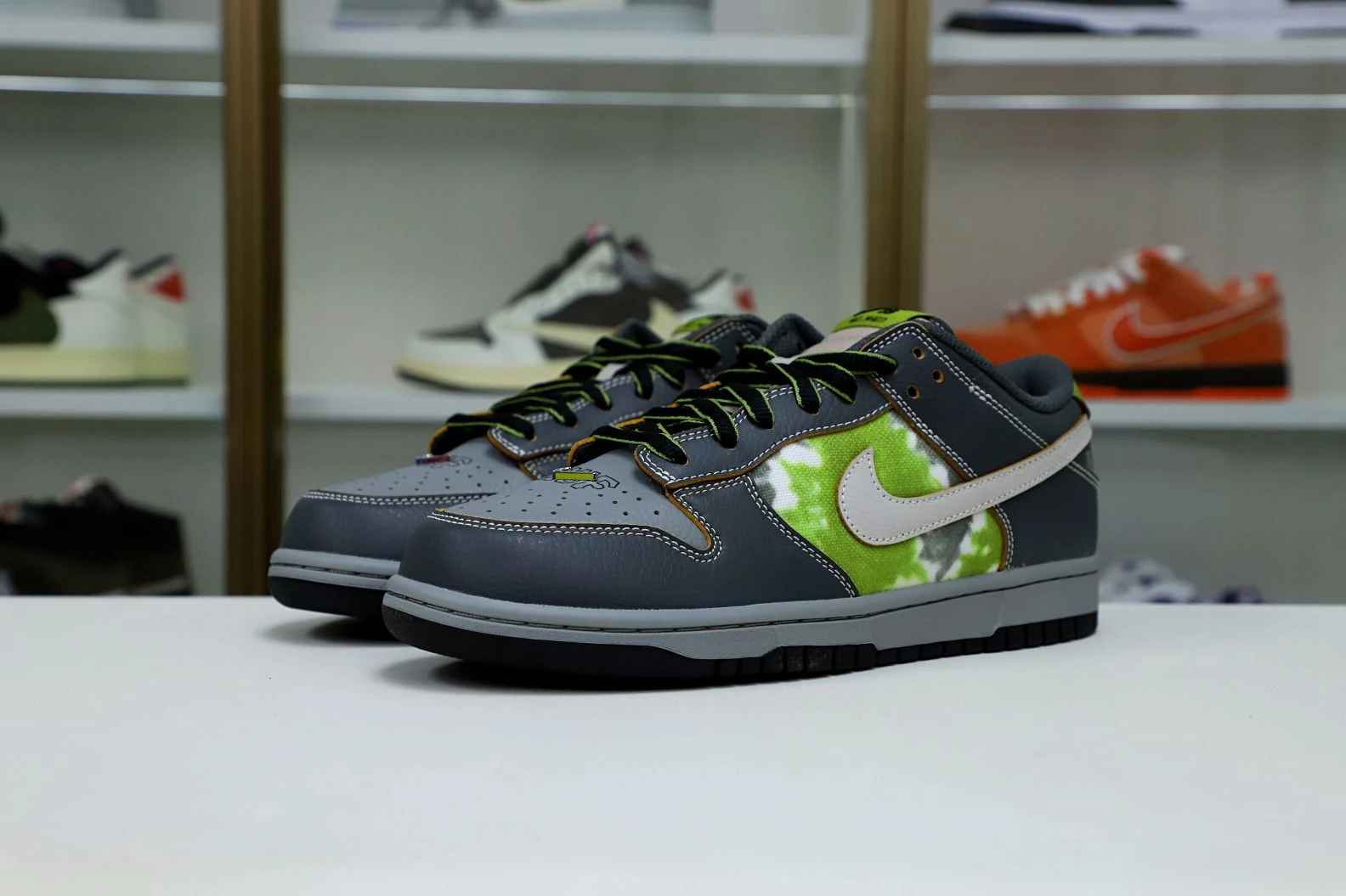 Kimikick HUF NIKE SB DUNK LOW FRIENDS AND FAMILY AllSeason 3512