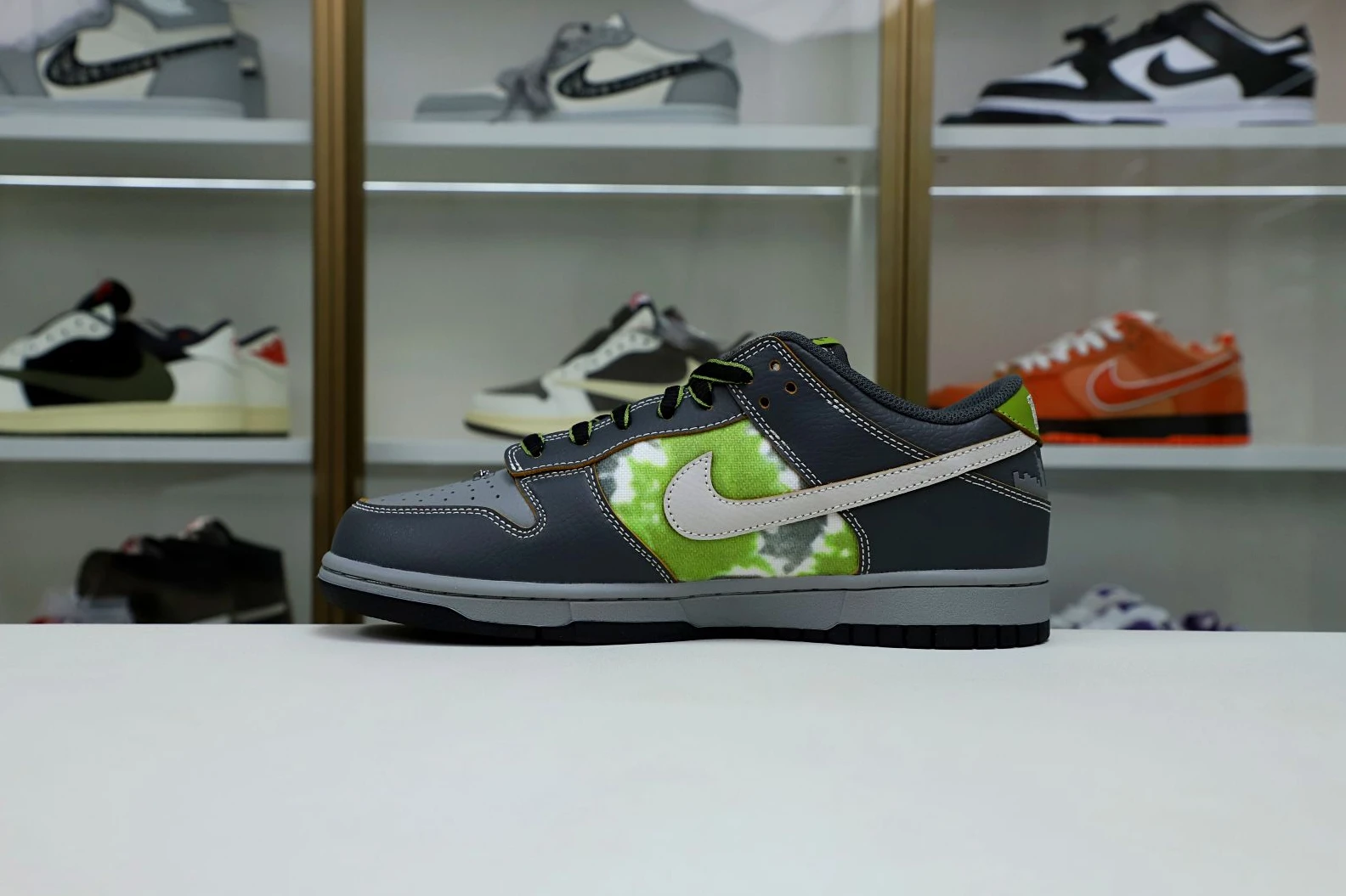 Kimikick HUF NIKE SB DUNK LOW FRIENDS AND FAMILY AllSeason 3512
