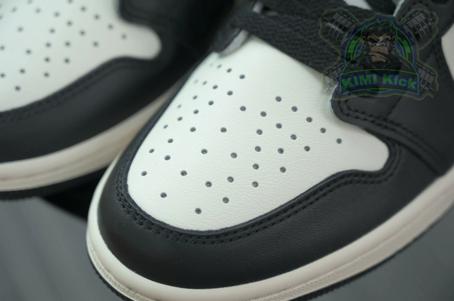 Kimikick Jordan Air Jordan 1 Low OG SportInspired 1861