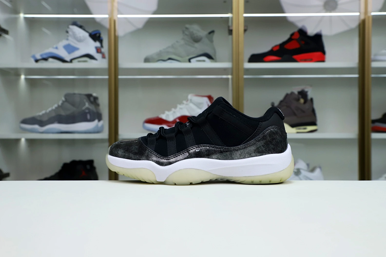 Kimikick Jordan Air Jordan 11 retro low barons GoAnywhere 1914