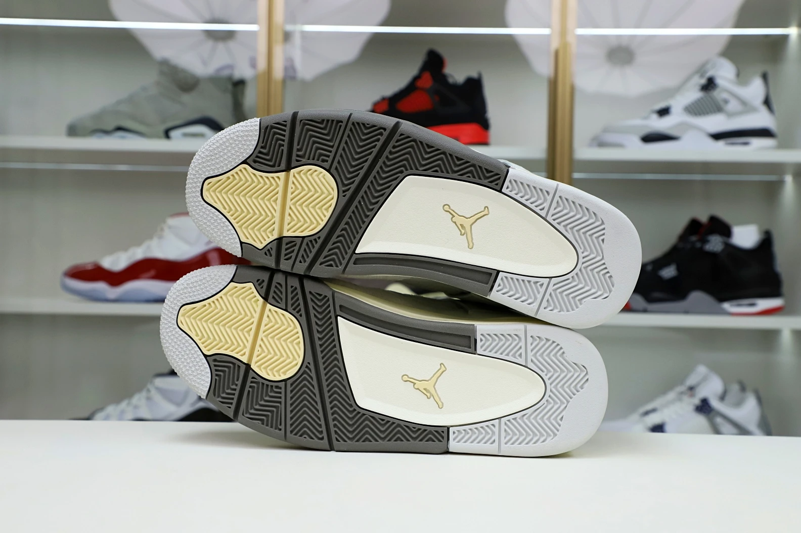 Kimikick Jordan Air Jordan 4 SE GoAnywhere 1963