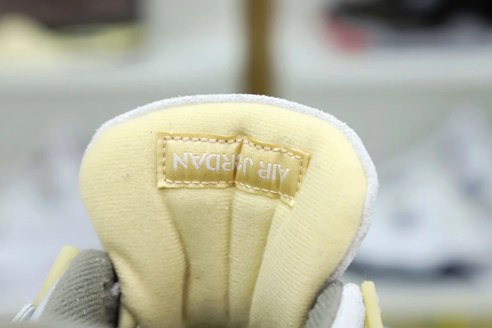 Kimikick Jordan Air Jordan 4 SE GoAnywhere 1963