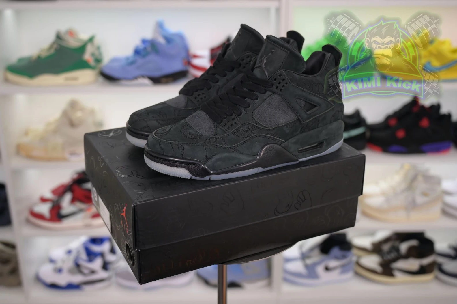 Kimikick Jordan Air Jordan 4 kaws black StreetReady 1905