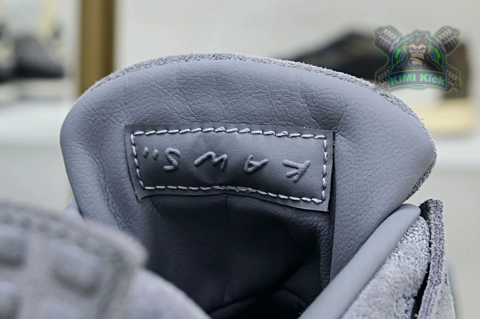 Kimikick Jordan Air Jordan 4 retro kaws SmartChoice 1954