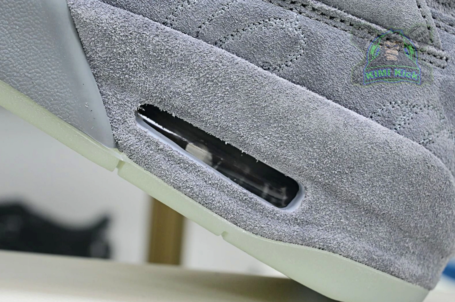 Kimikick Jordan Air Jordan 4 retro kaws SmartChoice 1954