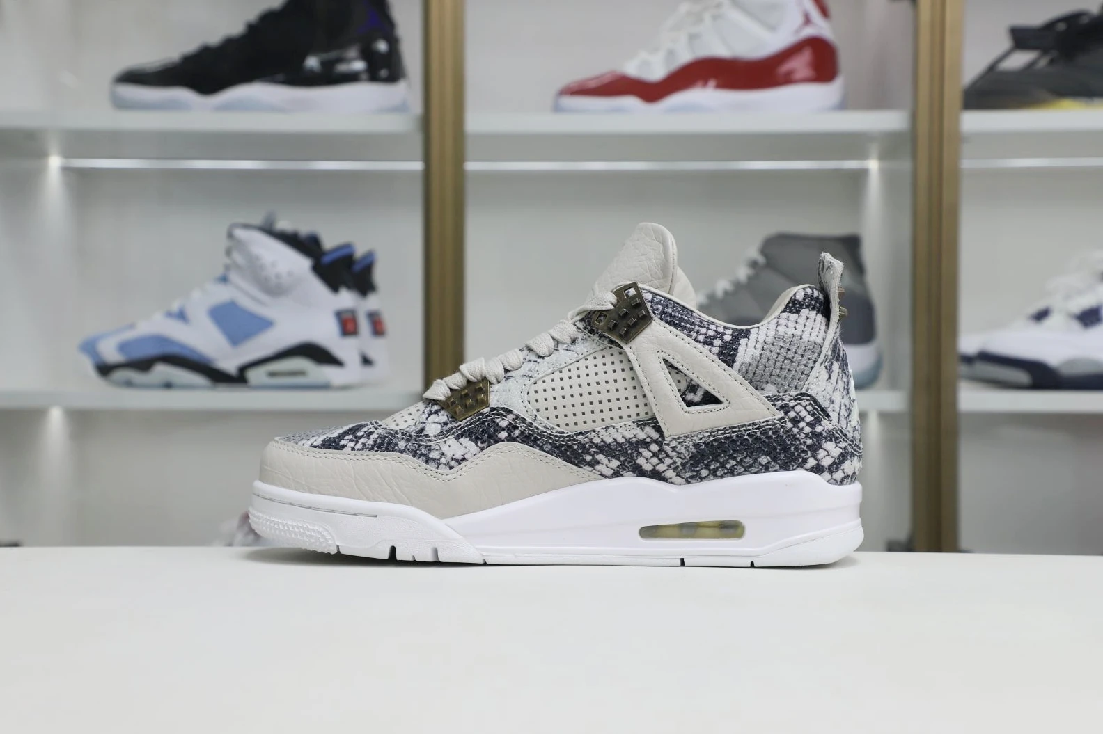 Kimikick Jordan Air Jordan 4 retro snakeskin Trendy 1898