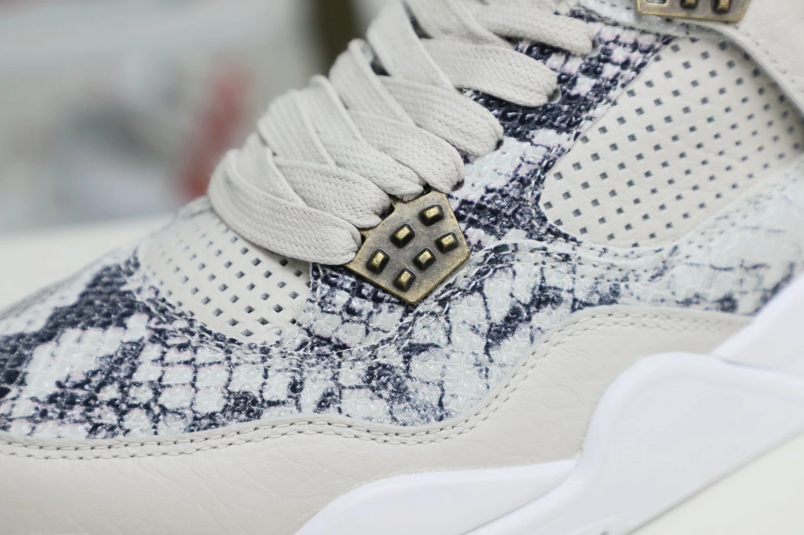 Kimikick Jordan Air Jordan 4 retro snakeskin Trendy 1898