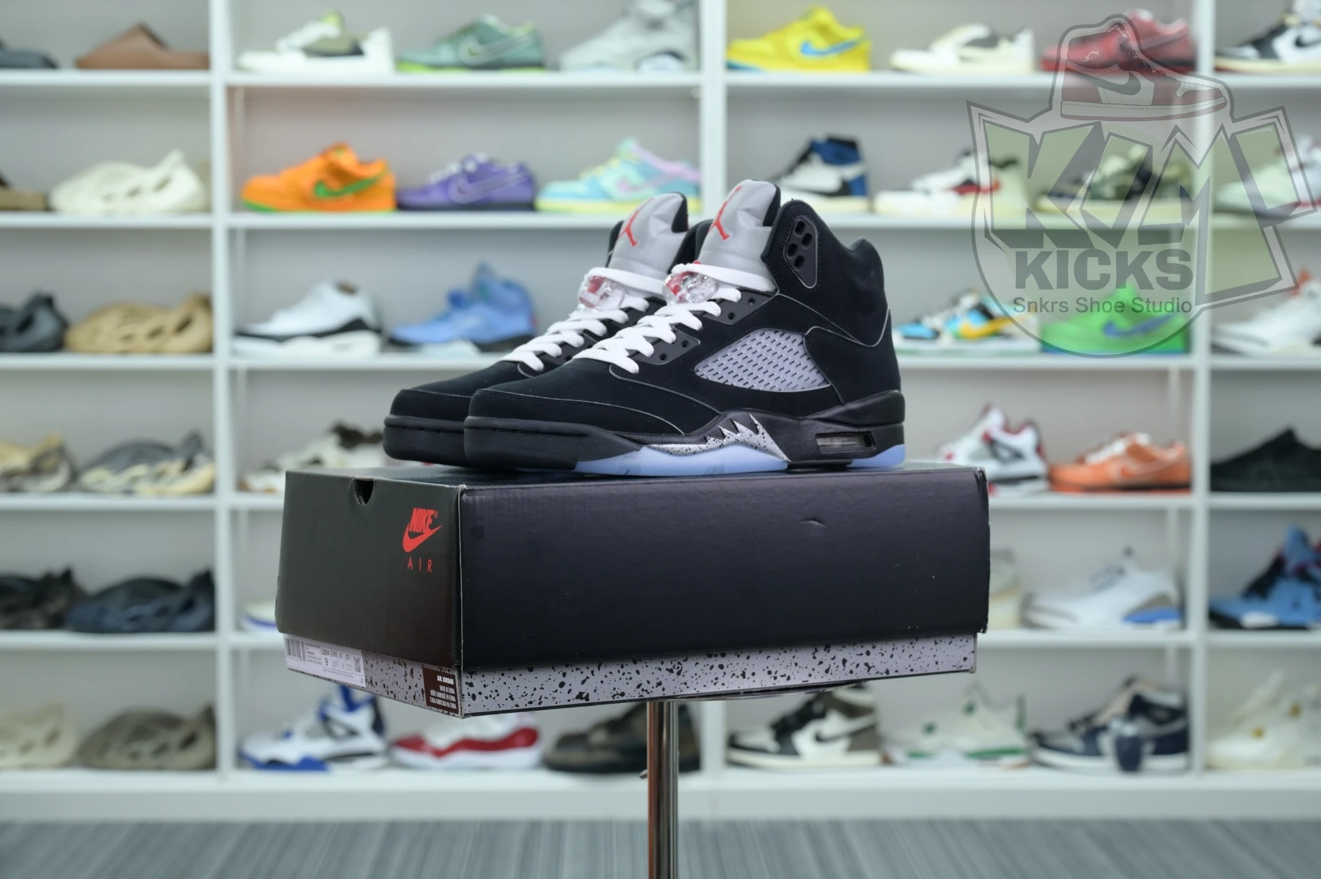 Kimikick Jordan Air Jordan 5“BLACK METALLIC REIMAGINED” AllSeason 1856