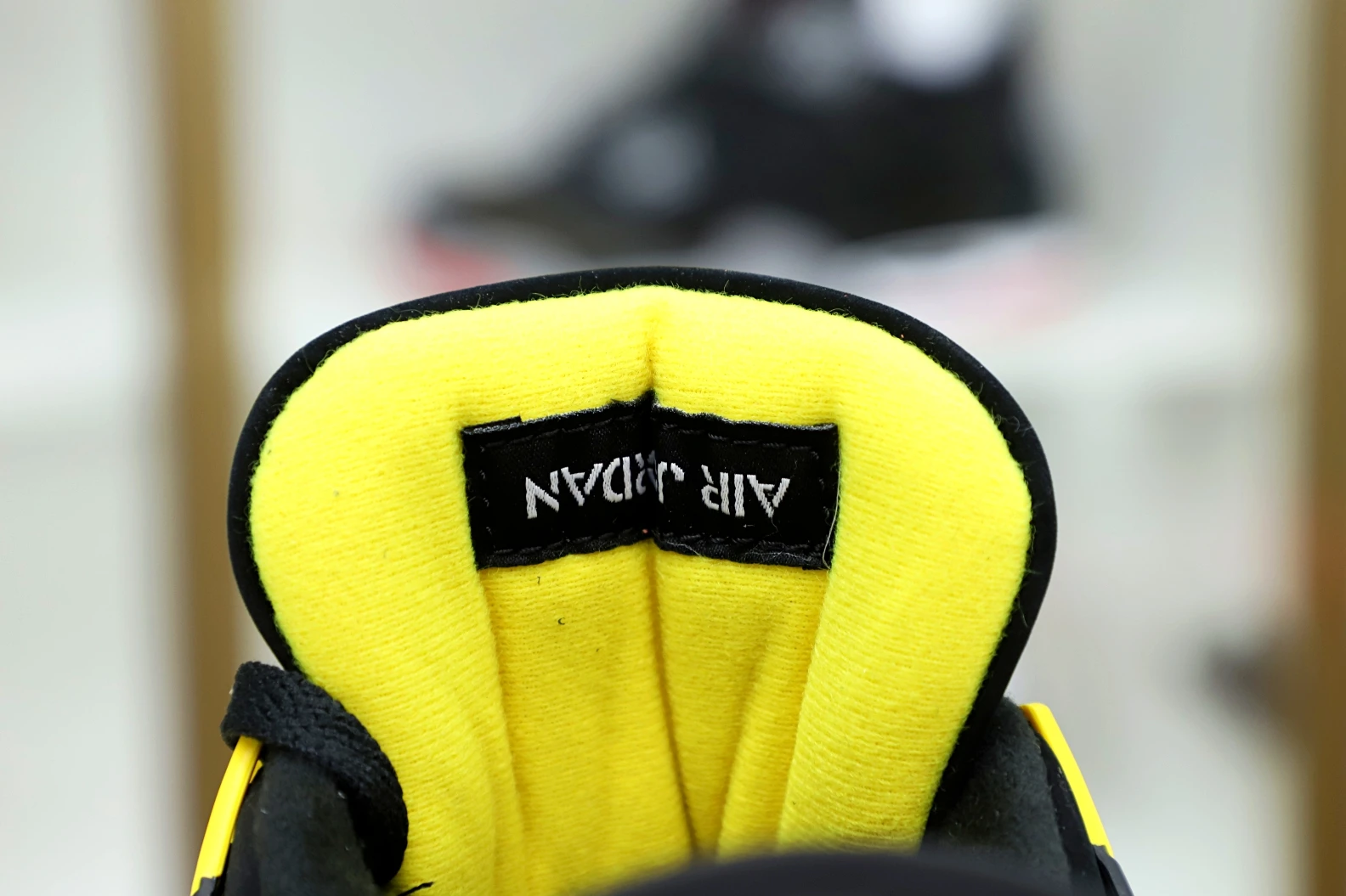 Kimikick Jordan Air Jordan4 thunder Fashionable 1980